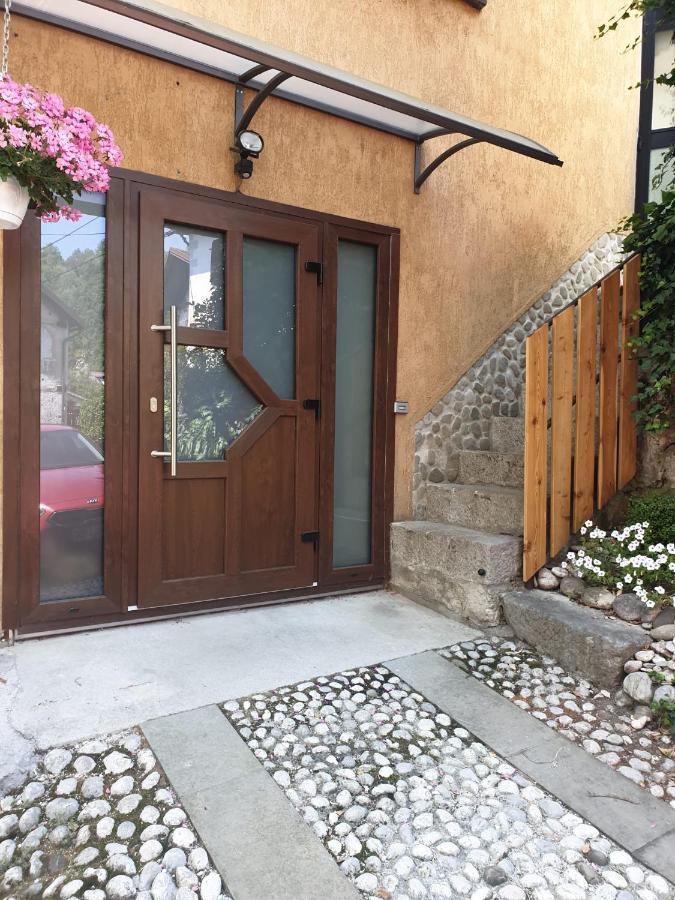 Apartma Na Klancu Kobarid Eksteriør bilde